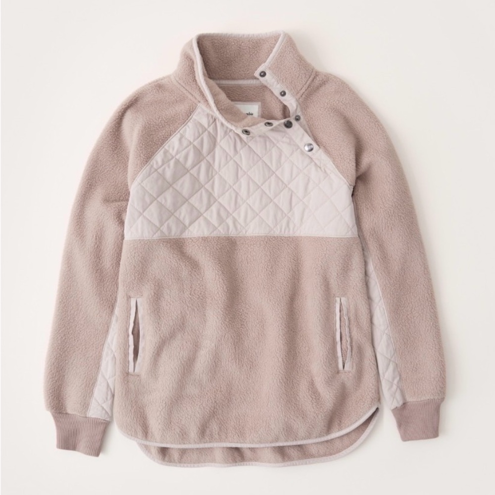 Abercrombie & Fitch Women's Cozy Asymmetrical Snap-Up Fleece in Blush